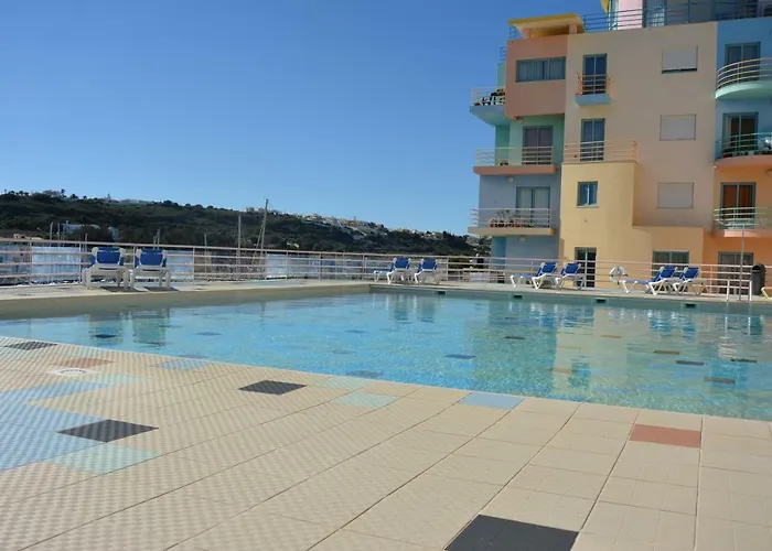 Апартаменти Beautiful In Marina *